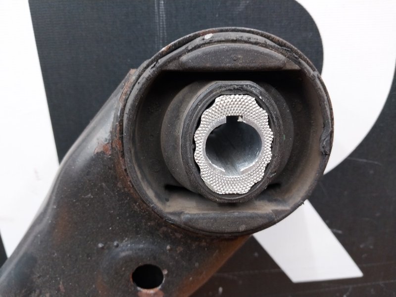 Балка поперечная (подрамник), 2000 рублей, Красноярск