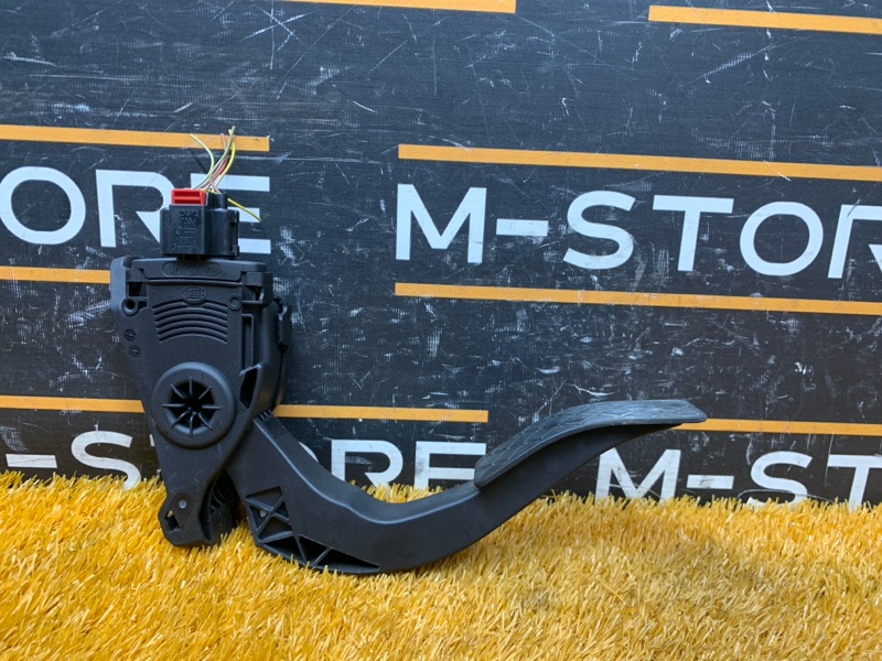 педаль газа, 500 рублей, Красноярск