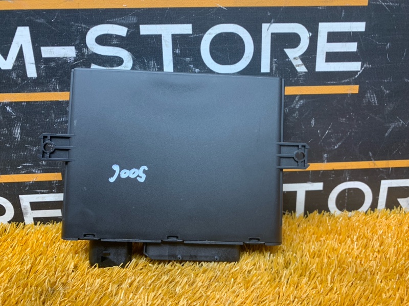 Блок управления центральным замком, 2000 рублей, Красноярск