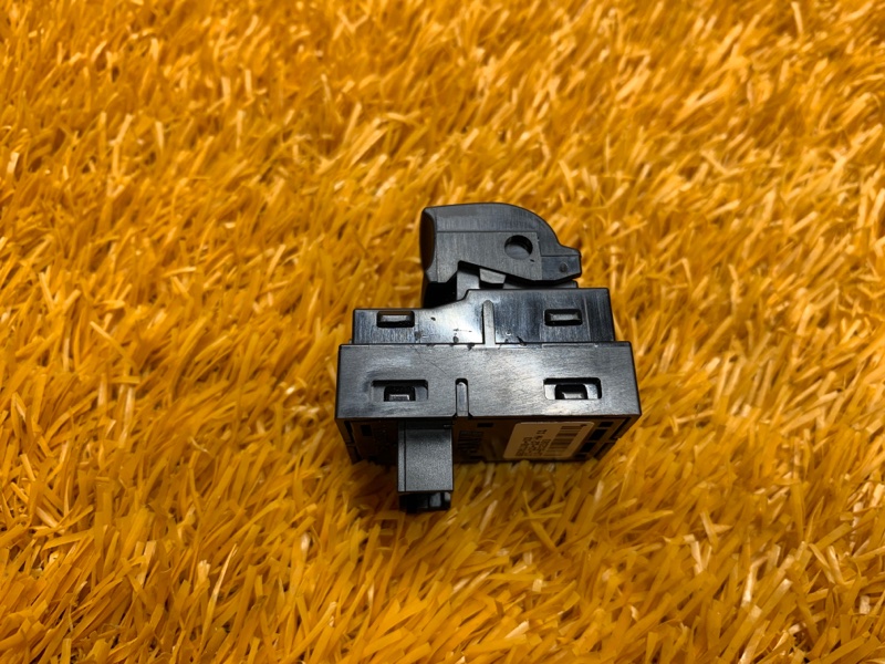 кнопка стеклоподъемника, 200 рублей, Красноярск