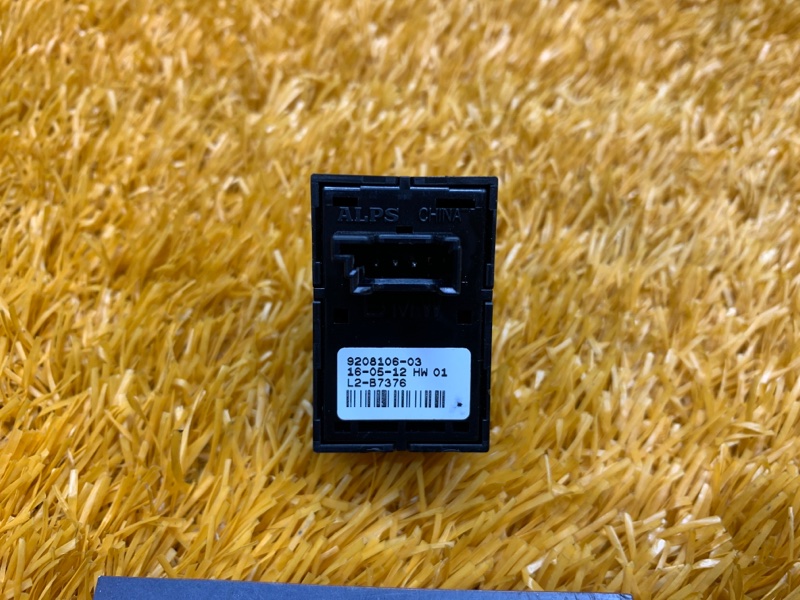 кнопка стеклоподъемника, 200 рублей, Красноярск