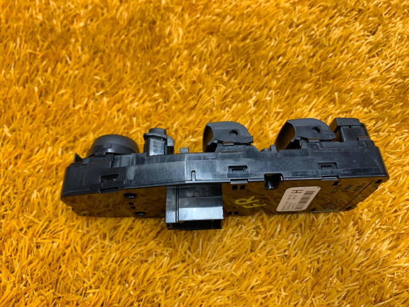 Блок управления стеклоподъемниками, 1000 рублей, Красноярск