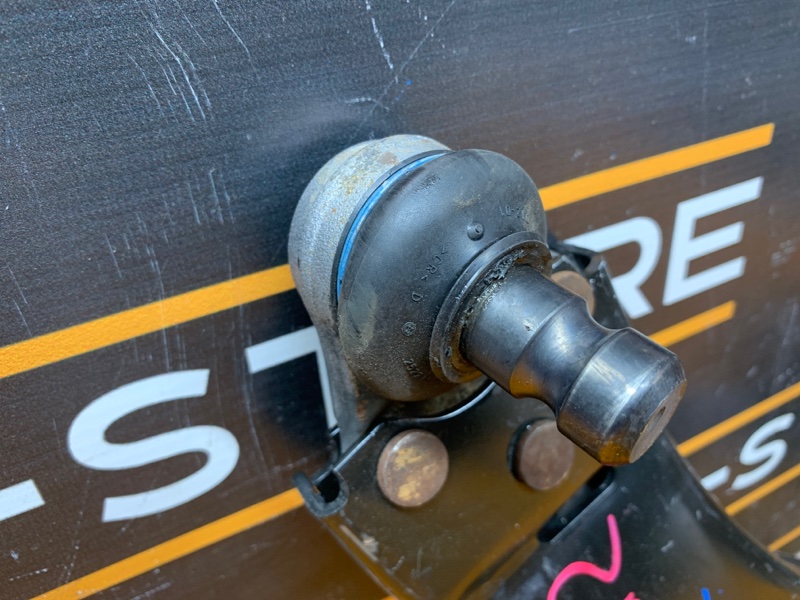 Рычаг подвески нижний, 2880 рублей, Красноярск