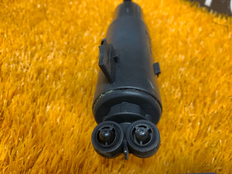 Форсунка омывателя фары, 1000 рублей, Красноярск