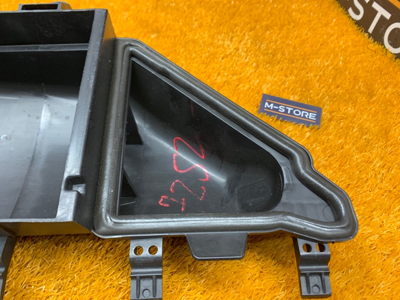 крышка салонного фильтра, 200 рублей, Красноярск