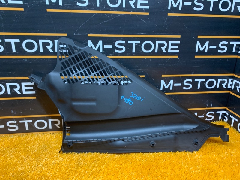 Водосток лобового стекла, 340 рублей, Красноярск