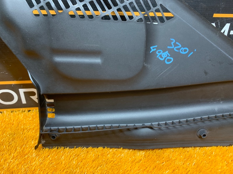 Водосток лобового стекла, 340 рублей, Красноярск