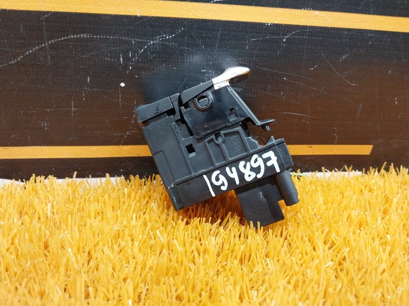 Кнопка стояночного тормоза, 500 рублей, Красноярск