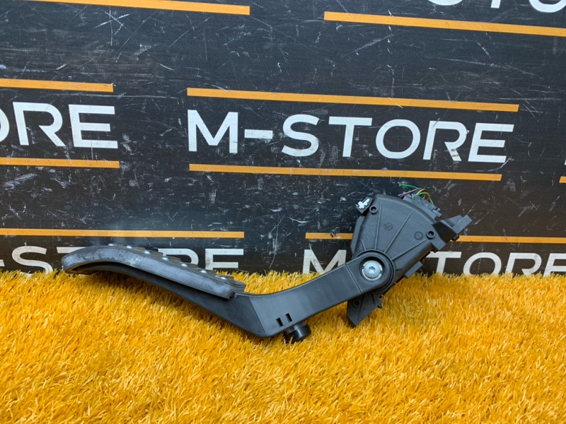 педаль газа, 500 рублей, Красноярск