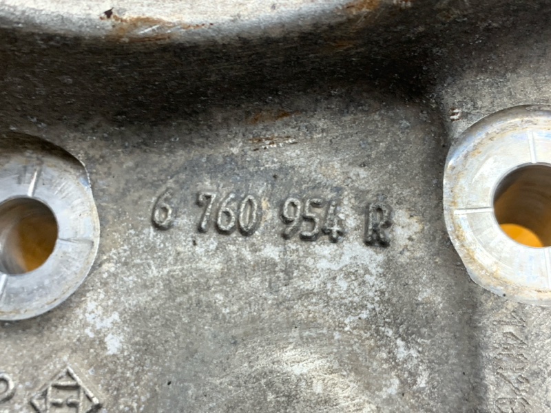 кулак поворотный, 1000 рублей, Красноярск