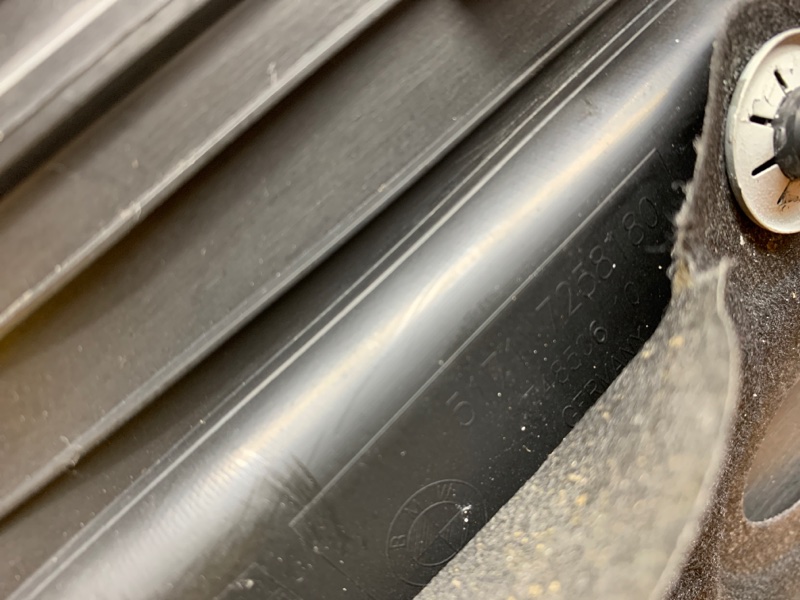 Водосток лобового стекла, 340 рублей, Красноярск