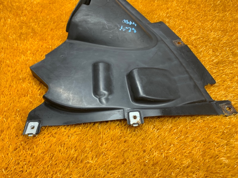 подкрылок, 1750 рублей, Красноярск