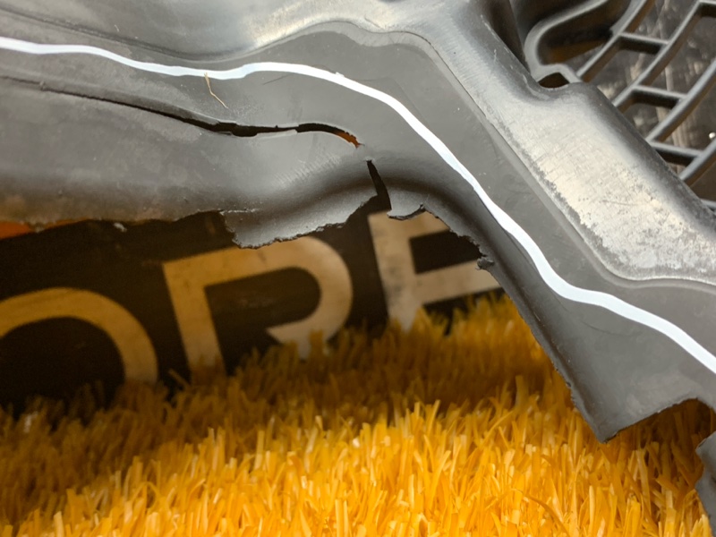 Диффузор радиатора, 720 рублей, Красноярск