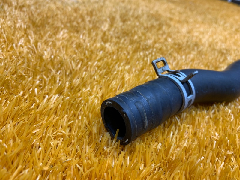 Патрубок системы охлаждения, 500 рублей, Красноярск