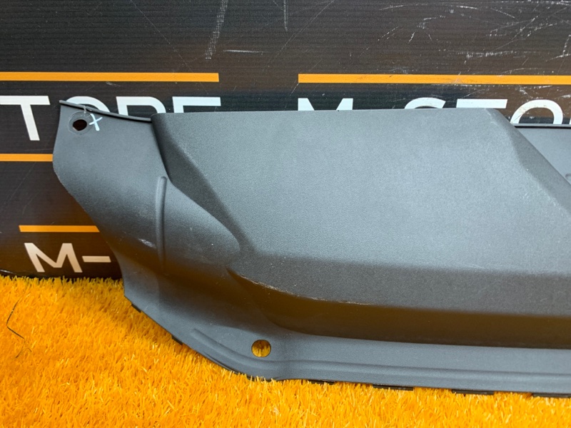 Накладка замка капота, 760 рублей, Красноярск