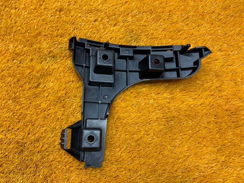 крепление бампера, 340 рублей, Красноярск