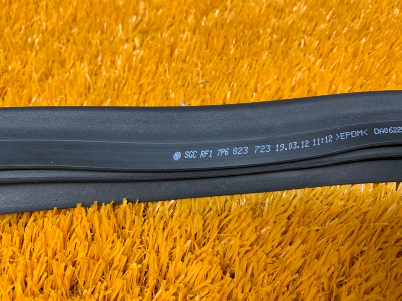 Уплотнитель капота, 870 рублей, Красноярск