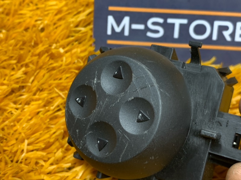 кнопка регулировки сиденья, 600 рублей, Красноярск