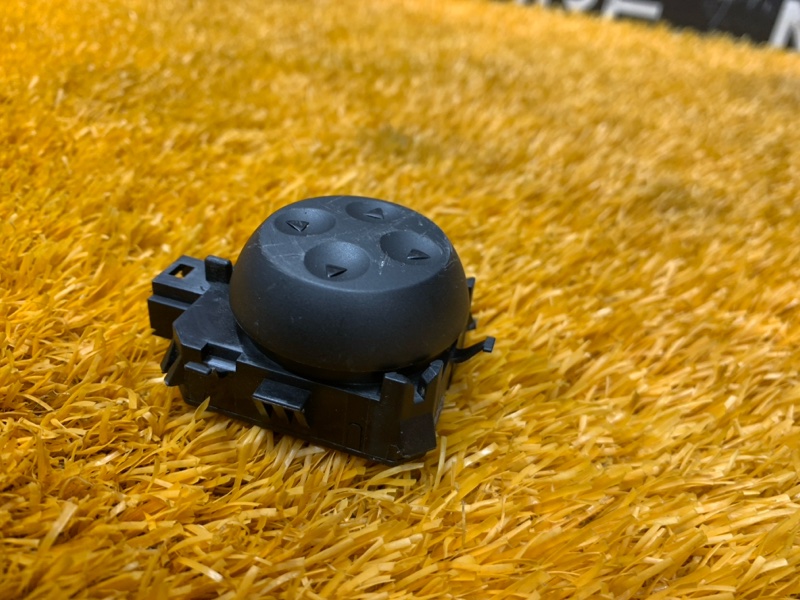 кнопка регулировки сиденья, 600 рублей, Красноярск