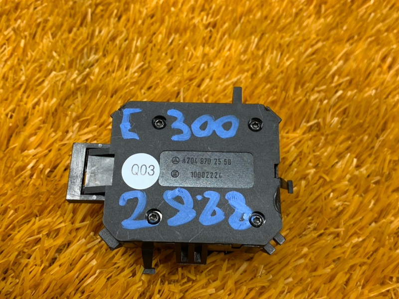 кнопка регулировки сиденья, 700 рублей, Красноярск