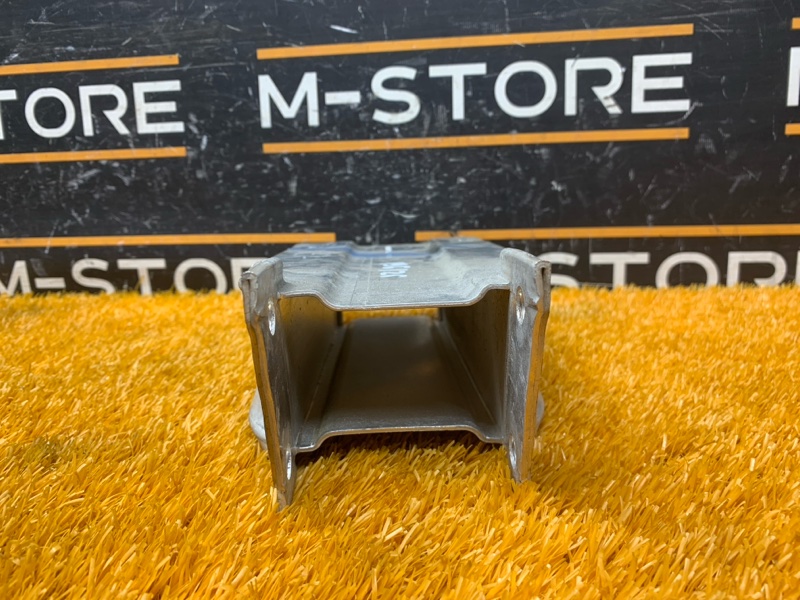 кронштейн усилителя бампера, 1220 рублей, Красноярск