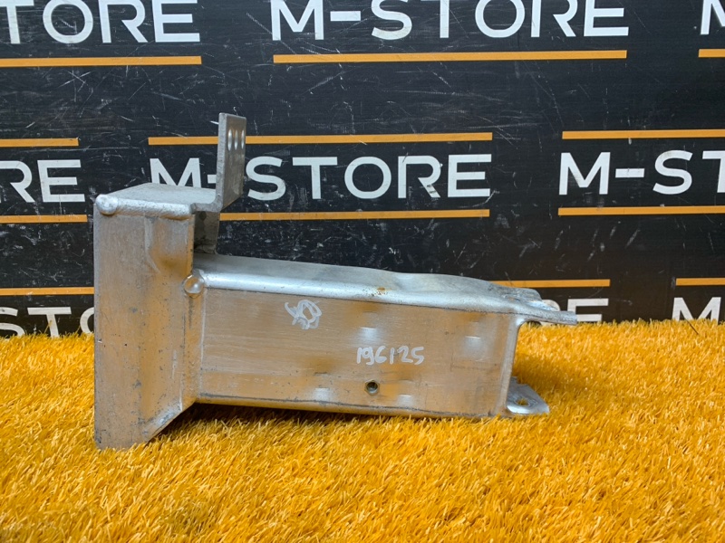 кронштейн усилителя бампера, 1000 рублей, Красноярск