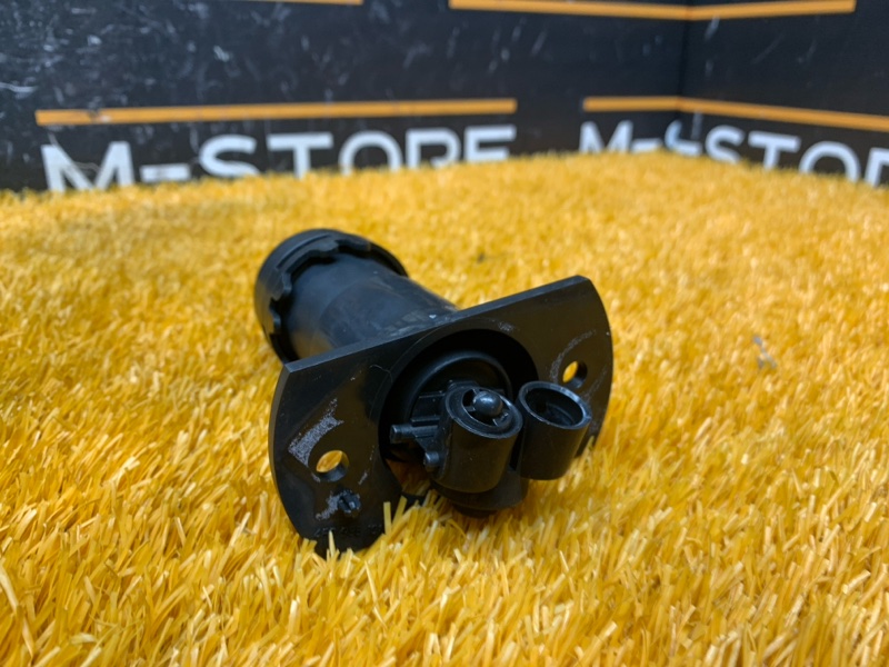 Форсунка омывателя фары, 1060 рублей, Красноярск