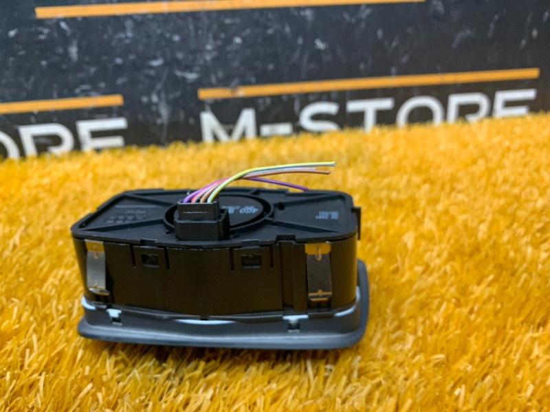 Переключатель света фар, 1000 рублей, Красноярск