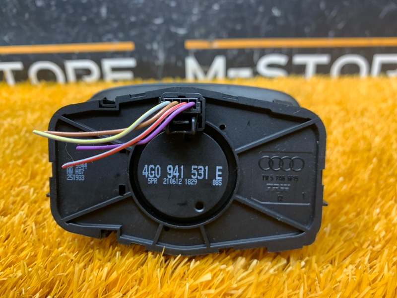 Переключатель света фар, 1000 рублей, Красноярск