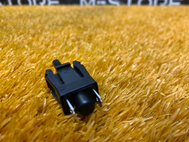 Концевик стояночного тормоза, 200 рублей, Красноярск