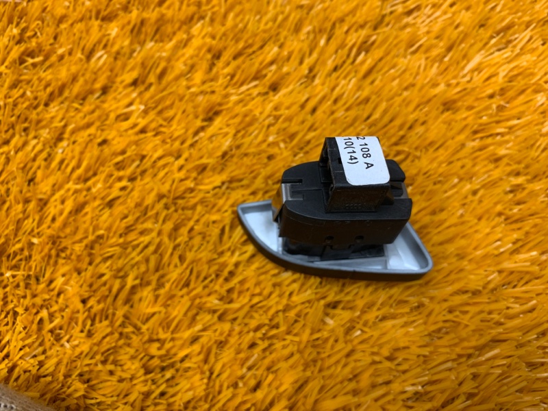 Кнопка центрального замка, 350 рублей, Красноярск