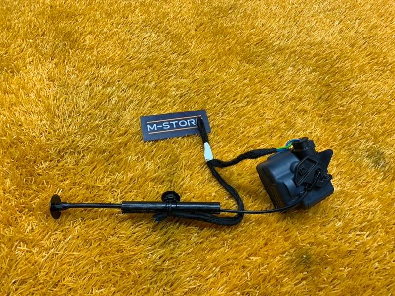 Замок лючка бензобака, 500 рублей, Красноярск