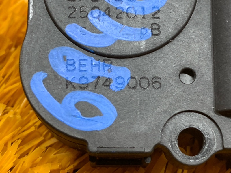 привод заслонки отопителя, 200 рублей, Красноярск