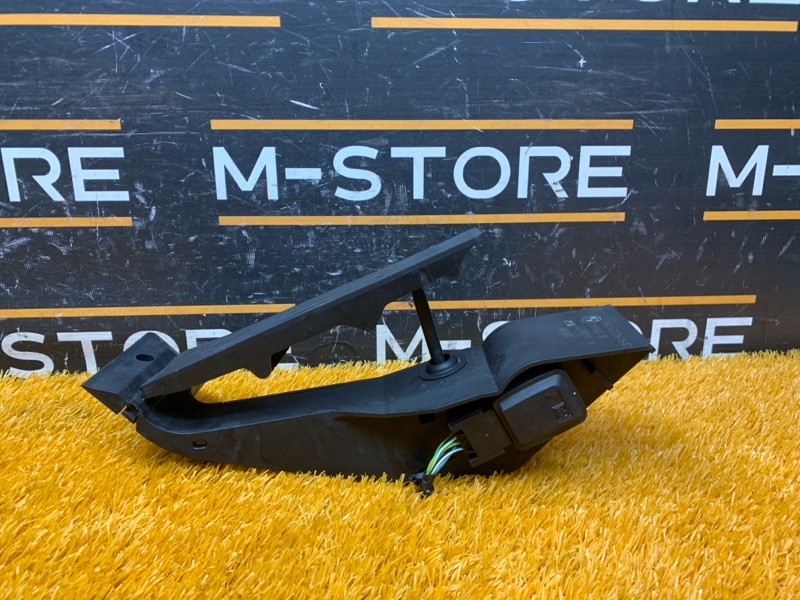 педаль газа, 500 рублей, Красноярск