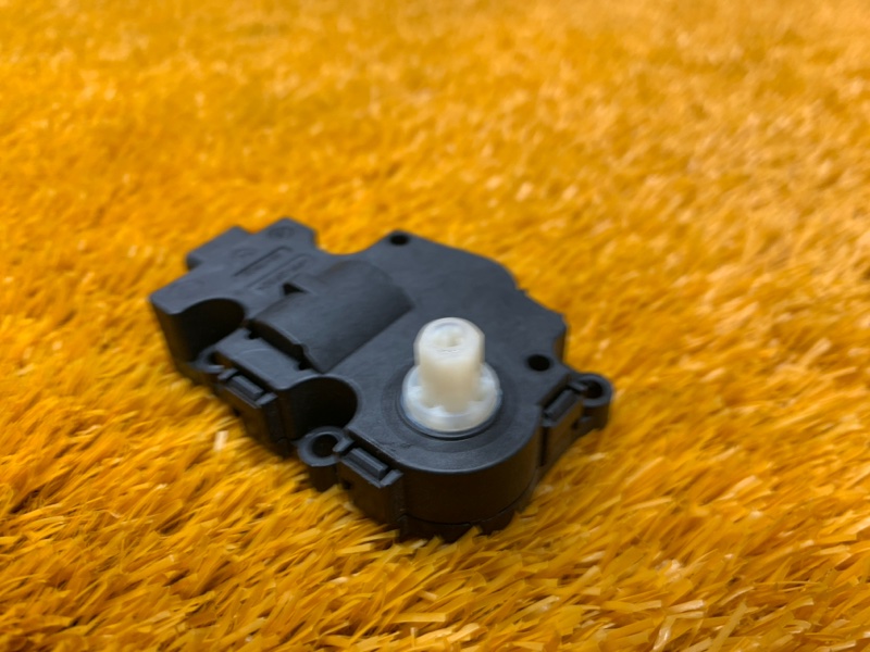 привод заслонки отопителя, 200 рублей, Красноярск