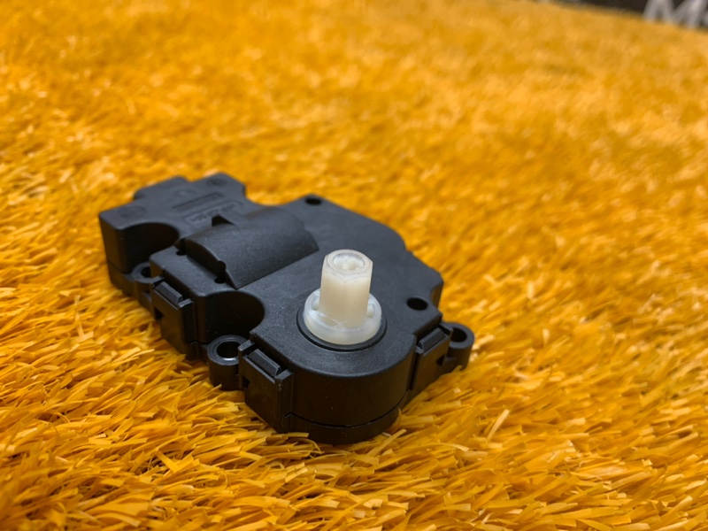 привод заслонки отопителя, 200 рублей, Красноярск