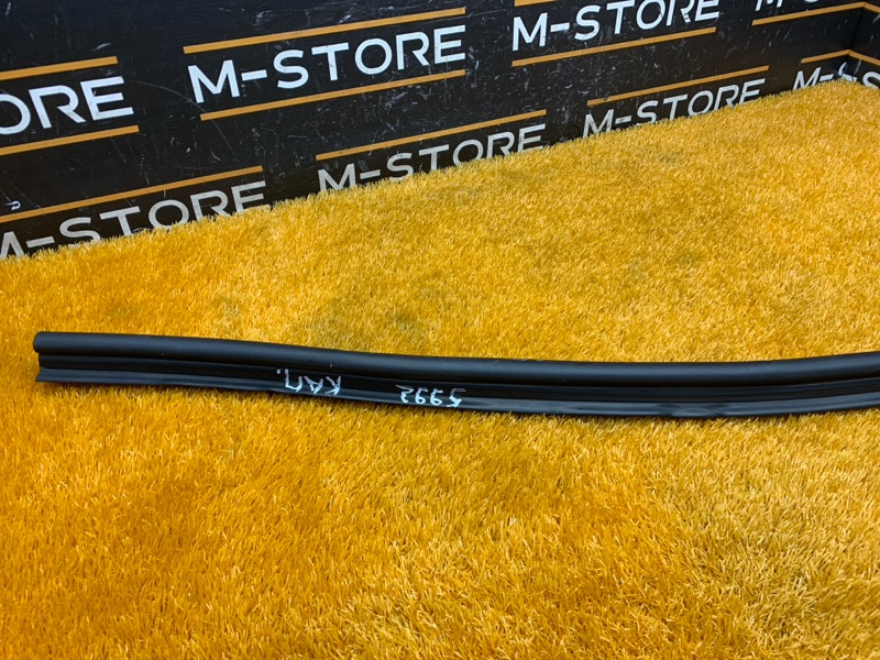 Уплотнитель капота, 630 рублей, Красноярск