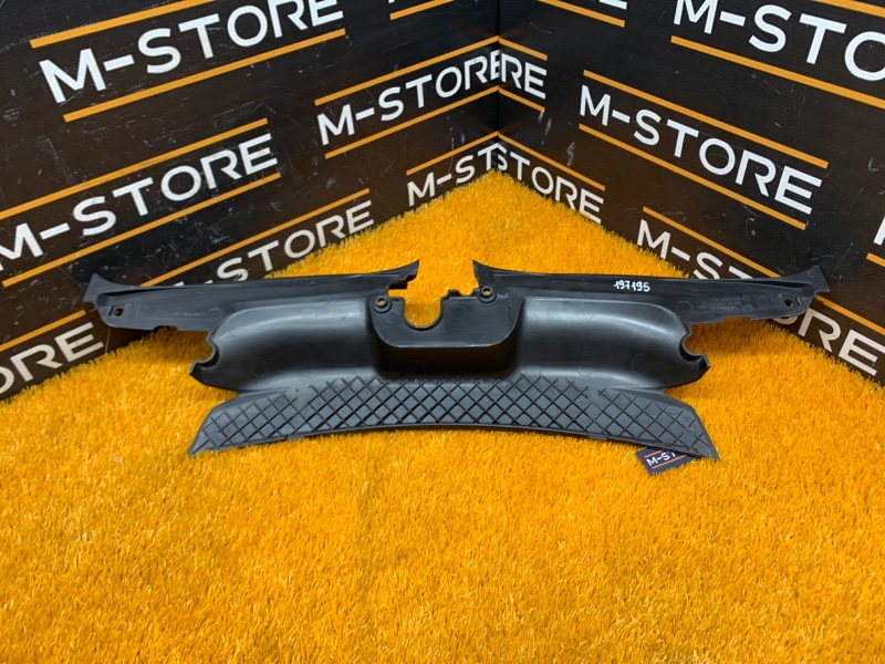 Накладка замка капота, 1500 рублей, Красноярск