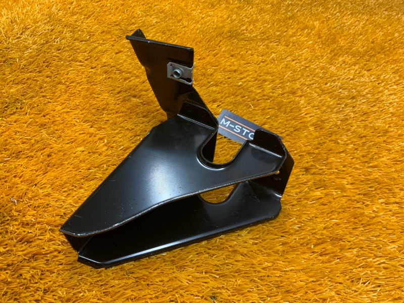 Кронштейн замка капота, 450 рублей, Красноярск