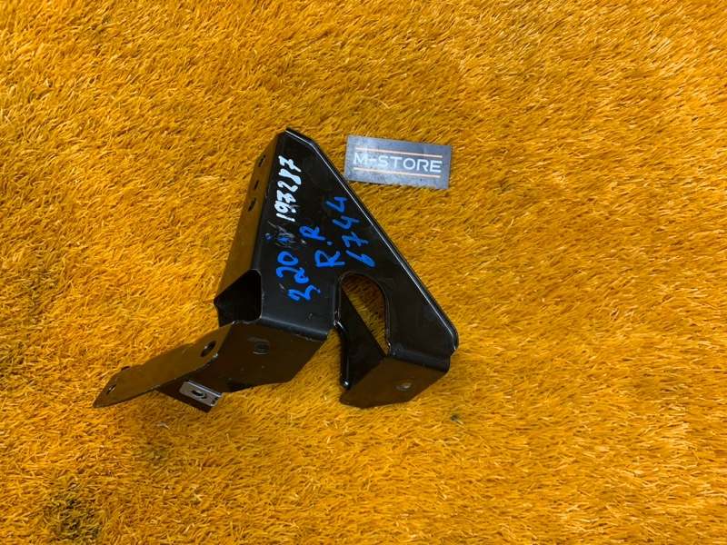 Кронштейн замка капота, 450 рублей, Красноярск