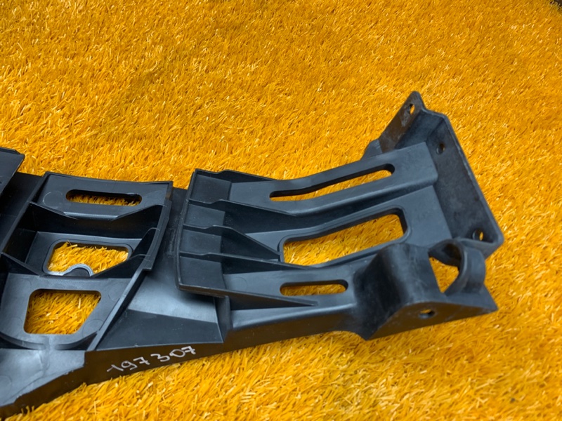 крепление бампера, 630 рублей, Красноярск