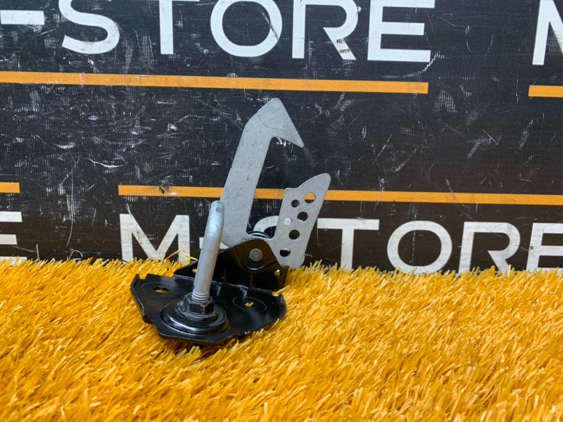 замок капота, 500 рублей, Красноярск