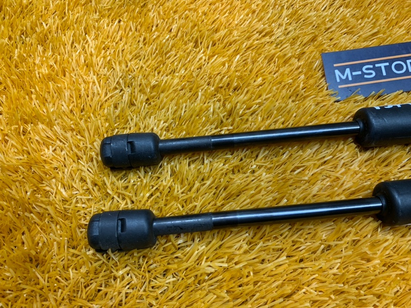 амортизатор капота, 900 рублей, Красноярск