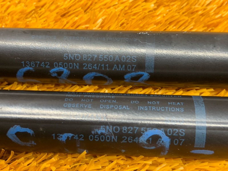 амортизатор багажника, 600 рублей, Красноярск