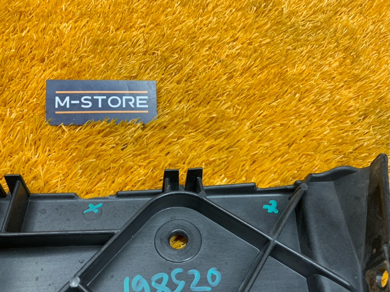 крепление бампера, 300 рублей, Красноярск