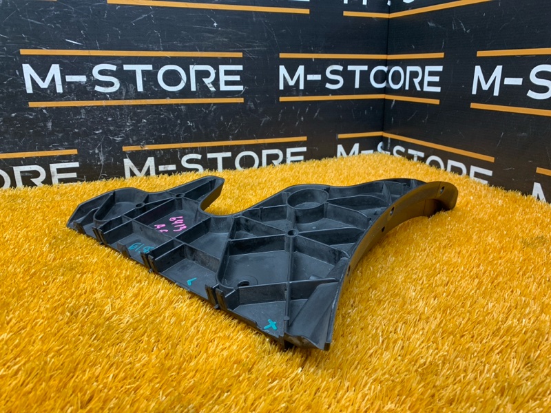 крепление бампера, 300 рублей, Красноярск