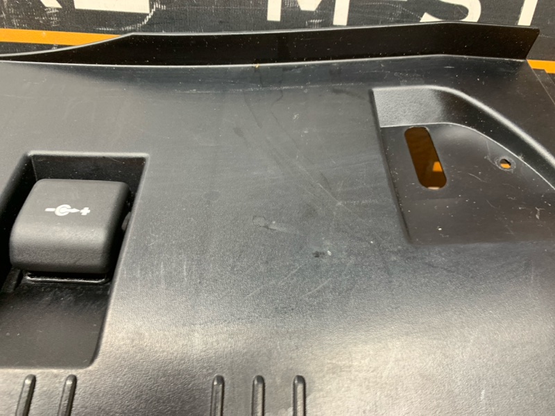 Накладка замка багажника, 540 рублей, Красноярск