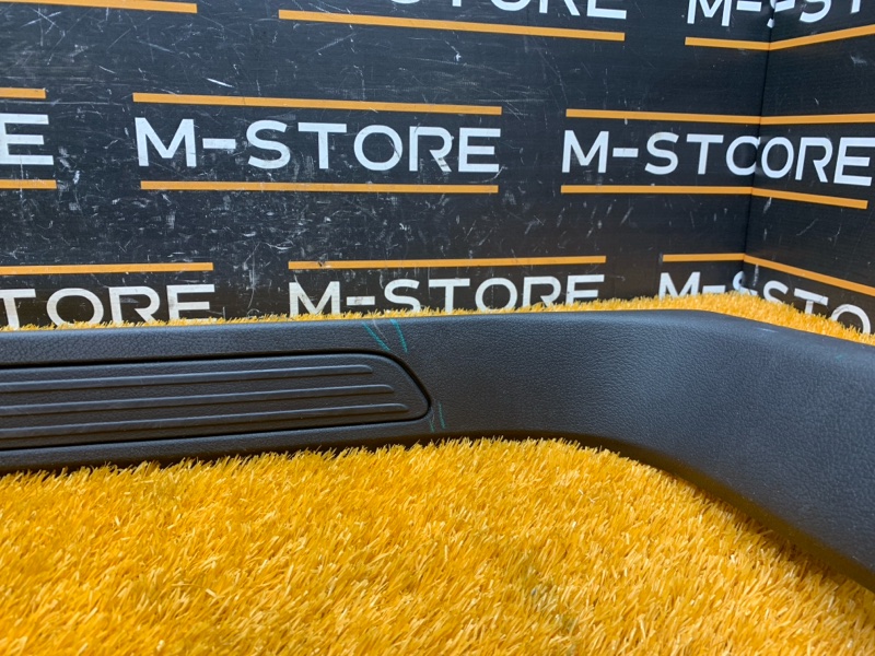 Накладка на порог салона, 440 рублей, Красноярск