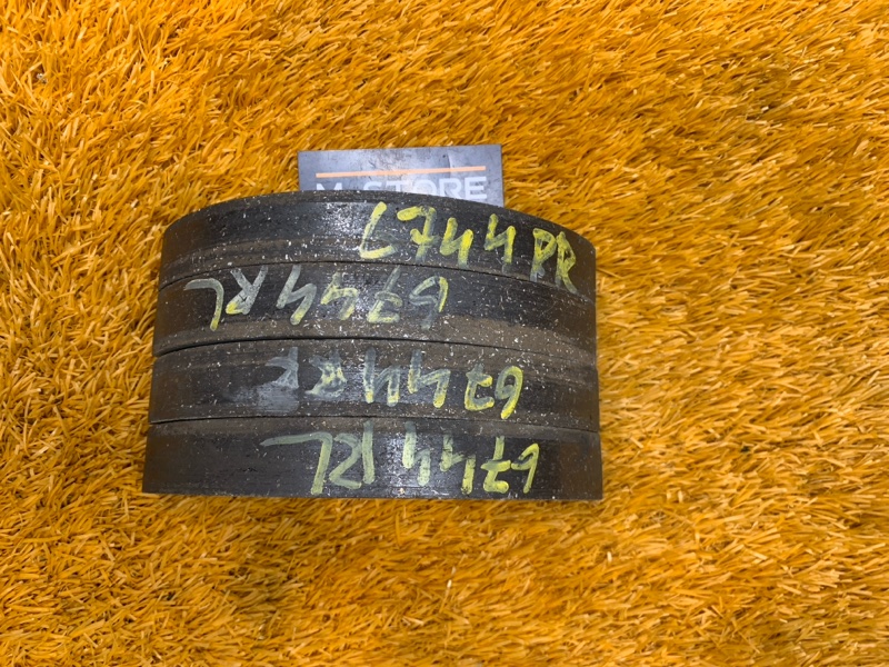 Колодки ручника, 500 рублей, Красноярск