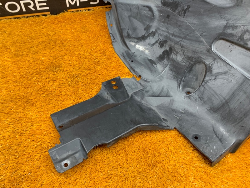 подкрылок, 1200 рублей, Красноярск